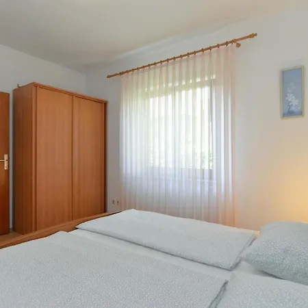 Fuer 5 Personen Ca 50 Qm In Porec, Istrien Istrische Riviera Apartment *