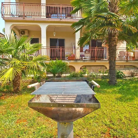 Für 5 Personen Ca 50 Qm In Poreč, Istrien Istrische Riviera Apartment *